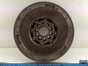 Gebruikte Dubbele massa vliegwiel Volvo V60 Prijs € 174,95 Margeregeling aangeboden door Auto Rima Druten