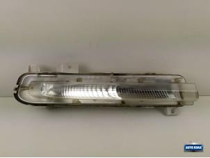 Begagnade Dagsljus höger Volvo V40 Pris € 34,95 Marginaltabell erbjuds av Auto Rima Druten