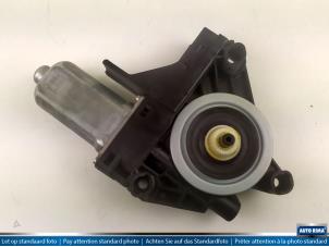 Gebruikte Raammotor Portier Volvo V60 Prijs € 49,95 Margeregeling aangeboden door Auto Rima Druten