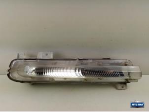 Begagnade Dagsljus höger Volvo V40 Pris € 34,95 Marginaltabell erbjuds av Auto Rima Druten