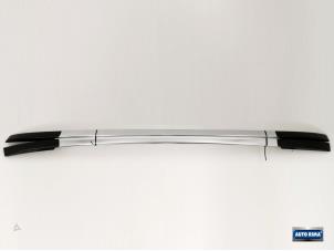 Gebruikte Dakrail set Volvo V40 Cross Country (MZ) 1.6 D2 Prijs € 99,95 Margeregeling aangeboden door Auto Rima Druten