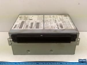 Używane Odtwarzacz CD Volvo V60 I (FW/GW) 2.4 D6 20V Plug-in Hybrid AWD Cena € 124,95 Procedura marży oferowane przez Auto Rima Druten