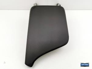 Gebruikte Armleuning Volvo XC90 II 2.0 T8 16V Twin Engine AWD Prijs € 49,95 Margeregeling aangeboden door Auto Rima Druten