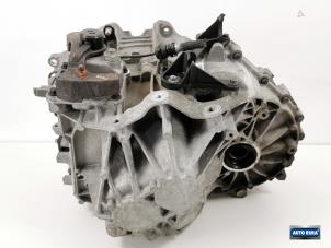 Gebruikte Versnellingsbak Volvo V60 I (FW/GW) 2.0 D3 16V Prijs € 499,95 Margeregeling aangeboden door Auto Rima Druten