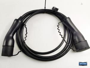 Gebruikte Oplaadkabel elektrische auto Polestar Polestar 2 EV Prijs € 199,95 Margeregeling aangeboden door Auto Rima Druten