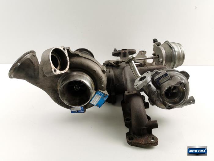 Turbo från en Volvo XC70 (BZ) 2.4 D5 20V 205 AWD 2011