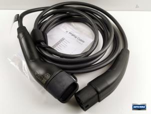 Gebruikte Oplaadkabel elektrische auto Polestar Polestar 2 EV Prijs € 199,95 Margeregeling aangeboden door Auto Rima Druten