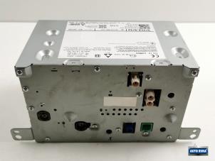 Gebruikte Bedieningspaneel Multi Media Volvo S60 III (ZS) 2.0 B3 16V Mild Hybrid Geartronic Prijs € 449,95 Margeregeling aangeboden door Auto Rima Druten