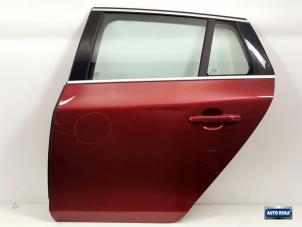 Begagnade Bakdörr, 4-dörrars, vänster Volvo V60 I (FW/GW) 2.0 D3 20V Pris € 224,95 Marginaltabell erbjuds av Auto Rima Druten