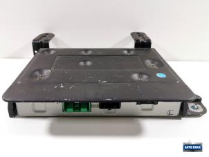 Begagnade Radioförstärkare Volvo S60 II (FS) 2.0 D3 20V Pris € 49,95 Marginaltabell erbjuds av Auto Rima Druten