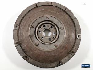 Używane Dwumasowe kolo zamachowe Volvo V60 I (FW/GW) 1.6 T3 16V Cena € 174,95 Procedura marży oferowane przez Auto Rima Druten