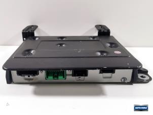 Używane Wzmacniacz radiowy Volvo V60 I (FW/GW) 2.0 D3 20V Cena € 49,95 Procedura marży oferowane przez Auto Rima Druten