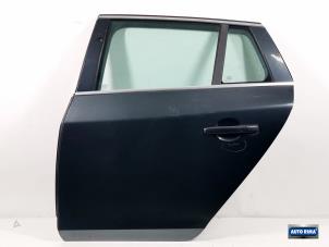 Begagnade Bakdörr, 4-dörrars, vänster Volvo V60 I (FW/GW) 2.0 D3 20V Pris € 224,95 Marginaltabell erbjuds av Auto Rima Druten