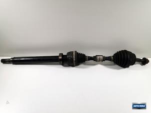 Używane Os napedowa prawy przód Volvo V40 (VW) 1.9 D Cena € 74,95 Procedura marży oferowane przez Auto Rima Druten