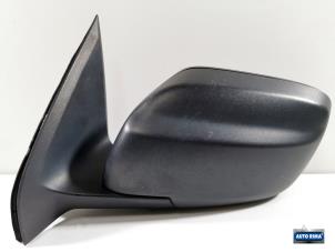 Begagnade Skärmspegel, vänster Volvo XC90 I 2.4 D5 20V Pris € 149,95 Marginaltabell erbjuds av Auto Rima Druten