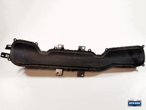 Gebruikte Voetgangers airbag Volvo V40 (MV) 1.6 T2 GTDi 16V Prijs € 74,95 Margeregeling aangeboden door Auto Rima Druten