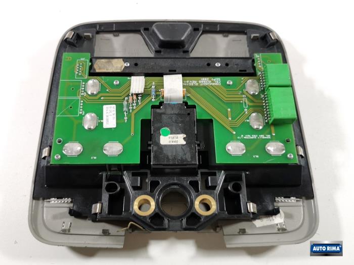 Innerbelysning, fram från en Volvo V70 (SW) 2.4 20V 140 2001