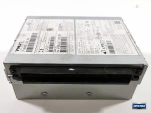 Używane Odtwarzacz CD Volvo V40 (MV) 2.0 D2 16V Cena € 74,95 Procedura marży oferowane przez Auto Rima Druten