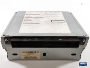 Używane Odtwarzacz CD Volvo V70 (BW) 2.0 D3 20V Cena € 99,95 Procedura marży oferowane przez Auto Rima Druten