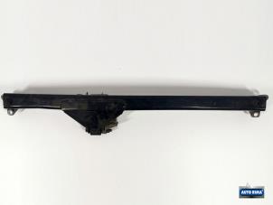 Gebruikte Motorbalk Volvo S60 I (RS/HV) 2.4 D5 20V Prijs € 34,95 Margeregeling aangeboden door Auto Rima Druten