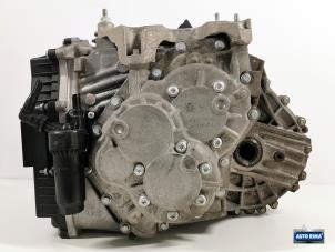 Gebruikte Automaatbak Volvo V60 I (FW/GW) 1.6 T4 16V Prijs € 1.449,95 Margeregeling aangeboden door Auto Rima Druten