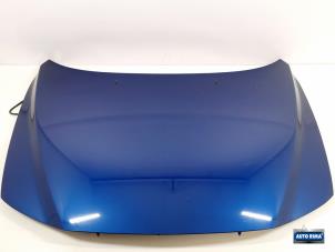 Begagnade Motorhuv Volvo XC70 (SZ) XC70 2.4 D5 20V Pris € 124,95 Marginaltabell erbjuds av Auto Rima Druten