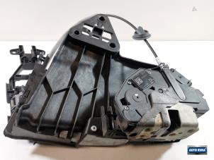 Gebruikte Deurslot Mechaniek 4Deurs links-voor Volvo V60 I (FW/GW) 2.4 D5 20V Autom. Prijs € 99,95 Margeregeling aangeboden door Auto Rima Druten