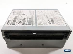 Używane Odtwarzacz CD Volvo V60 I (FW/GW) 2.4 D6 20V Plug-in Hybrid AWD Cena € 99,95 Procedura marży oferowane przez Auto Rima Druten