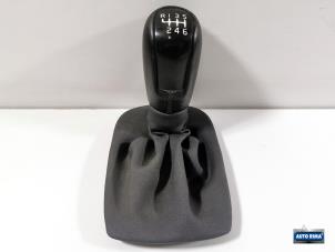 Begagnade Växelspak Volvo V50 (MW) 1.6 D2 16V Pris € 39,95 Marginaltabell erbjuds av Auto Rima Druten