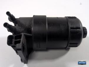 Begagnade Bränslefilterhus Volvo XC70 (SZ) XC70 2.4 D5 20V Pris € 74,95 Marginaltabell erbjuds av Auto Rima Druten