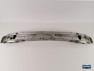 Begagnade Främre stötfångarram Volvo V70 (SW) 2.4 20V 170 Pris € 74,95 Marginaltabell erbjuds av Auto Rima Druten