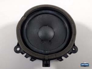 Gebruikte Luidspreker Volvo V50 (MW) 2.0 16V Prijs € 14,95 Margeregeling aangeboden door Auto Rima Druten