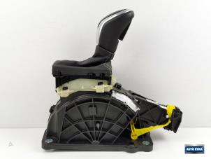 Begagnade Automatisk växelväljare Volvo XC60 I (DZ) 2.4 D3/D4 20V AWD Pris € 99,95 Marginaltabell erbjuds av Auto Rima Druten