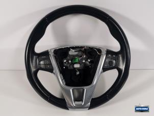 Używane Kierownica Volvo V60 I (FW/GW) 2.4 D5 20V Cena € 49,95 Procedura marży oferowane przez Auto Rima Druten