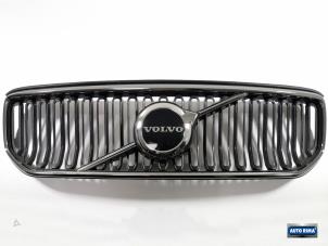 Używane Grill Volvo XC40 (XZ) 2.0 B4 16V Mild Hybrid Autom. Cena € 249,95 Procedura marży oferowane przez Auto Rima Druten