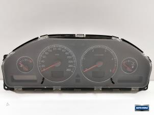 Gebruikte Instrumentenpaneel Volvo V70 (SW) 2.4 D5 20V AWD Prijs € 149,95 Margeregeling aangeboden door Auto Rima Druten