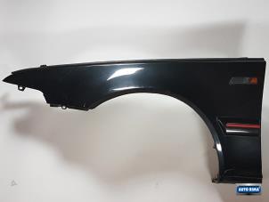 Begagnade Framskärm, vänster Volvo 4-Serie Pris € 49,95 Marginaltabell erbjuds av Auto Rima Druten