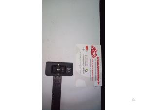 Begagnade Brytare, AIH strålkastare BMW 5 serie Touring (E39) 523i 24V Pris på förfrågan erbjuds av de Graaf autodemontage B.V.