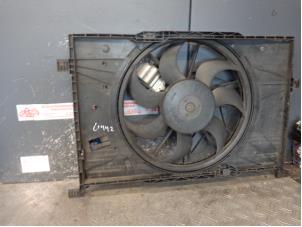 Begagnade Fläktmotor Mercedes A (W169) 2.0 A-200 CDI 16V 3-Drs. Pris på förfrågan erbjuds av de Graaf autodemontage B.V.