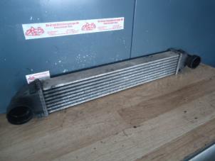 Begagnade Laddluftkylare Mercedes A-Klasse Pris € 35,00 Marginaltabell erbjuds av de Graaf autodemontage B.V.