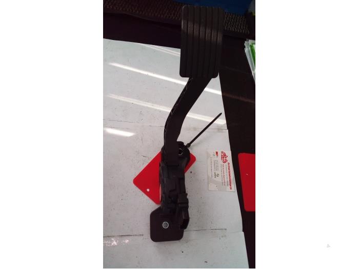 Gaspedalsensor från en Mitsubishi Space Star (A0) 1.2 12V 2021