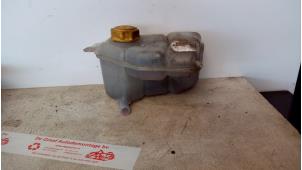 Gebruikte Expansievat Ford Fiesta 5 (JD/JH) 1.4 16V Prijs € 20,00 Margeregeling aangeboden door de Graaf autodemontage B.V.