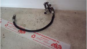 Używane Biegun akumulator Opel Corsa D 1.3 CDTi 16V ecoFLEX Cena € 25,00 Procedura marży oferowane przez de Graaf autodemontage B.V.