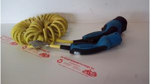 Begagnade Hybridladdkabel Smart Fortwo Coupé (451.3) Electric Drive Pris € 125,00 Marginaltabell erbjuds av de Graaf autodemontage B.V.