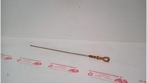 Begagnade Oljemätsticka Hyundai Accent 1.4i 16V Pris € 10,00 Marginaltabell erbjuds av de Graaf autodemontage B.V.