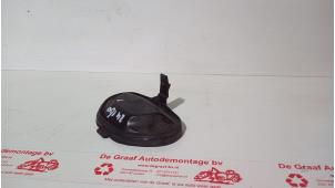 Gebruikte Afdekkap koplamp links Opel Vectra C 1.8 16V Prijs € 10,00 Margeregeling aangeboden door de Graaf autodemontage B.V.