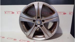 Gebruikte Velg Mercedes E (W213) E-220d 2.0 Turbo 16V Prijs € 100,00 Margeregeling aangeboden door de Graaf autodemontage B.V.