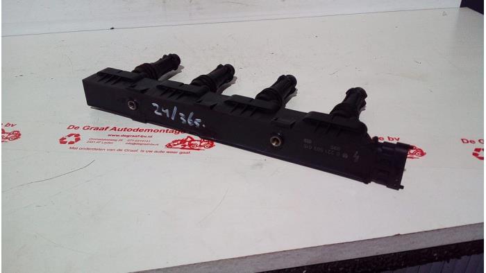 Bobine van een Opel Agila (A) 1.2 16V 2000