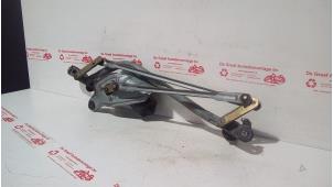 Gebruikte Ruitenwismotor + Mechaniek Nissan Almera (N16) 1.5 dCi Prijs € 50,00 Margeregeling aangeboden door de Graaf autodemontage B.V.