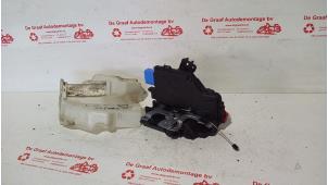 Gebruikte Deurslot Mechaniek 4Deurs links-voor Volkswagen Golf V Variant (1K5) 1.4 TSI 122 16V Prijs € 30,00 Margeregeling aangeboden door de Graaf autodemontage B.V.